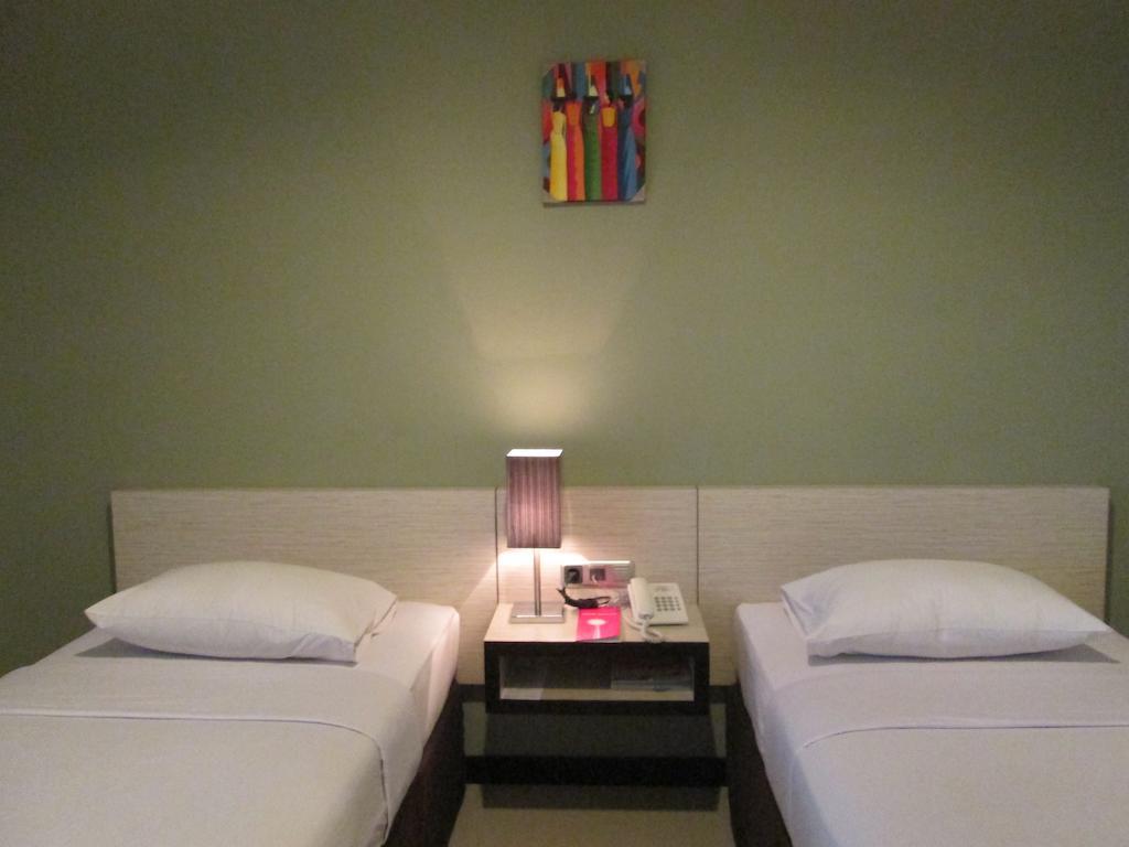 N3 Hotel Cakarta Oda fotoğraf